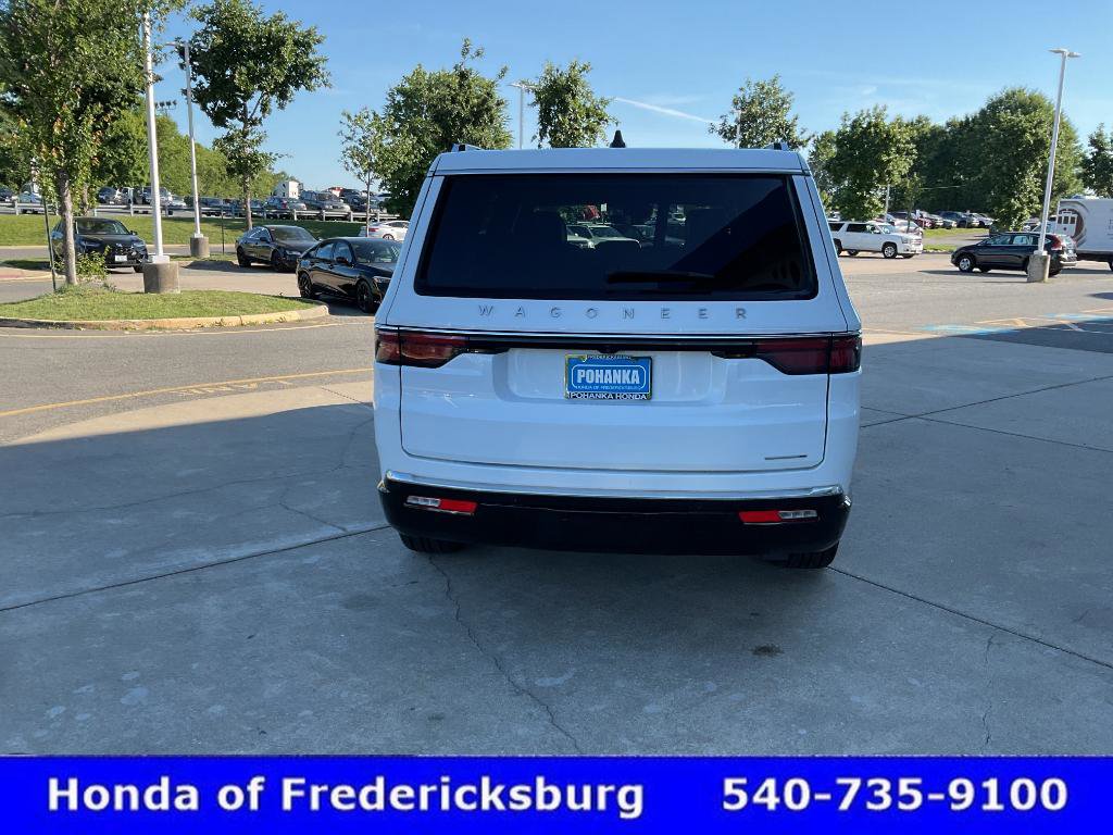 Used 2024 Jeep Wagoneer Series II w/ Flexible Seating Group AWD/4WD image 4