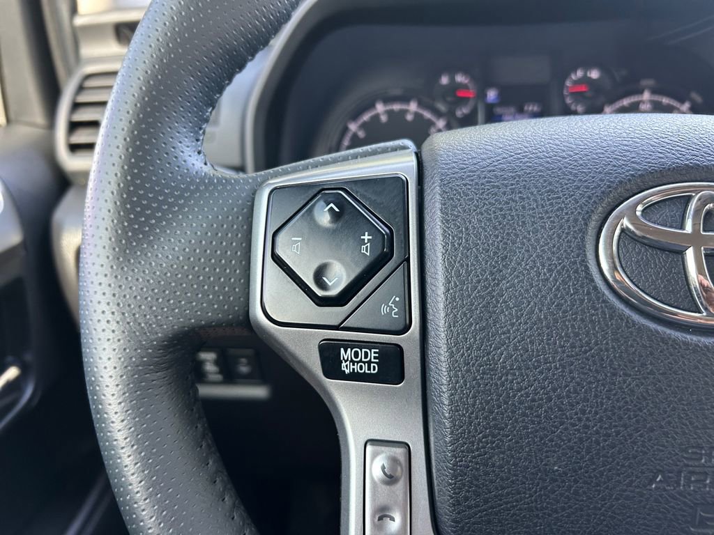 Used 2022 Toyota 4Runner SR5 Premium image 18