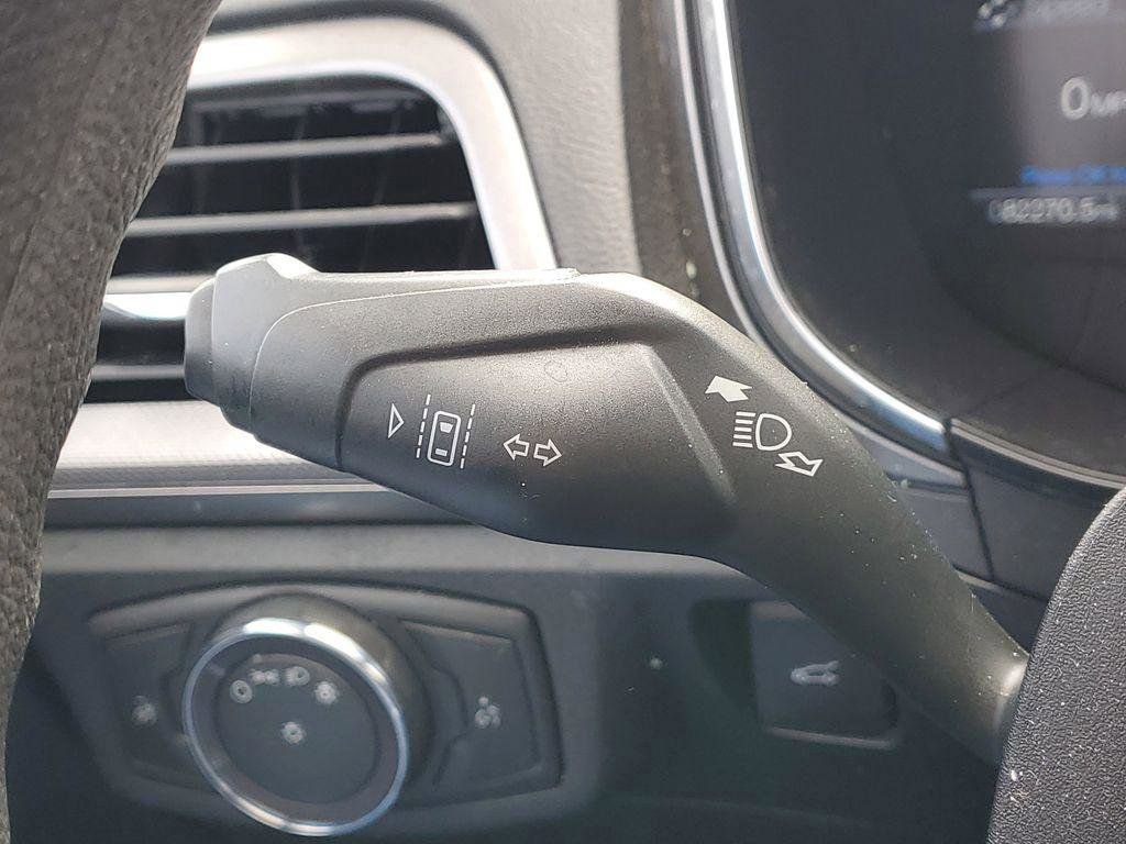 Used 2020 Ford Fusion SE image 11