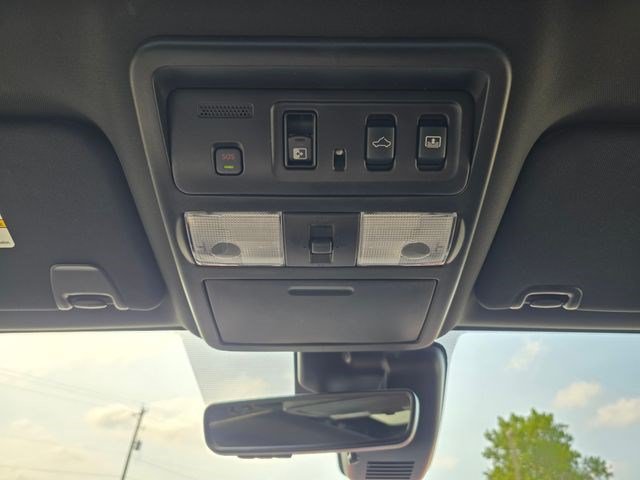 Used 2024 Nissan Titan PRO-4X w/ Pro-4x Convenience Package AWD/4WD image 37