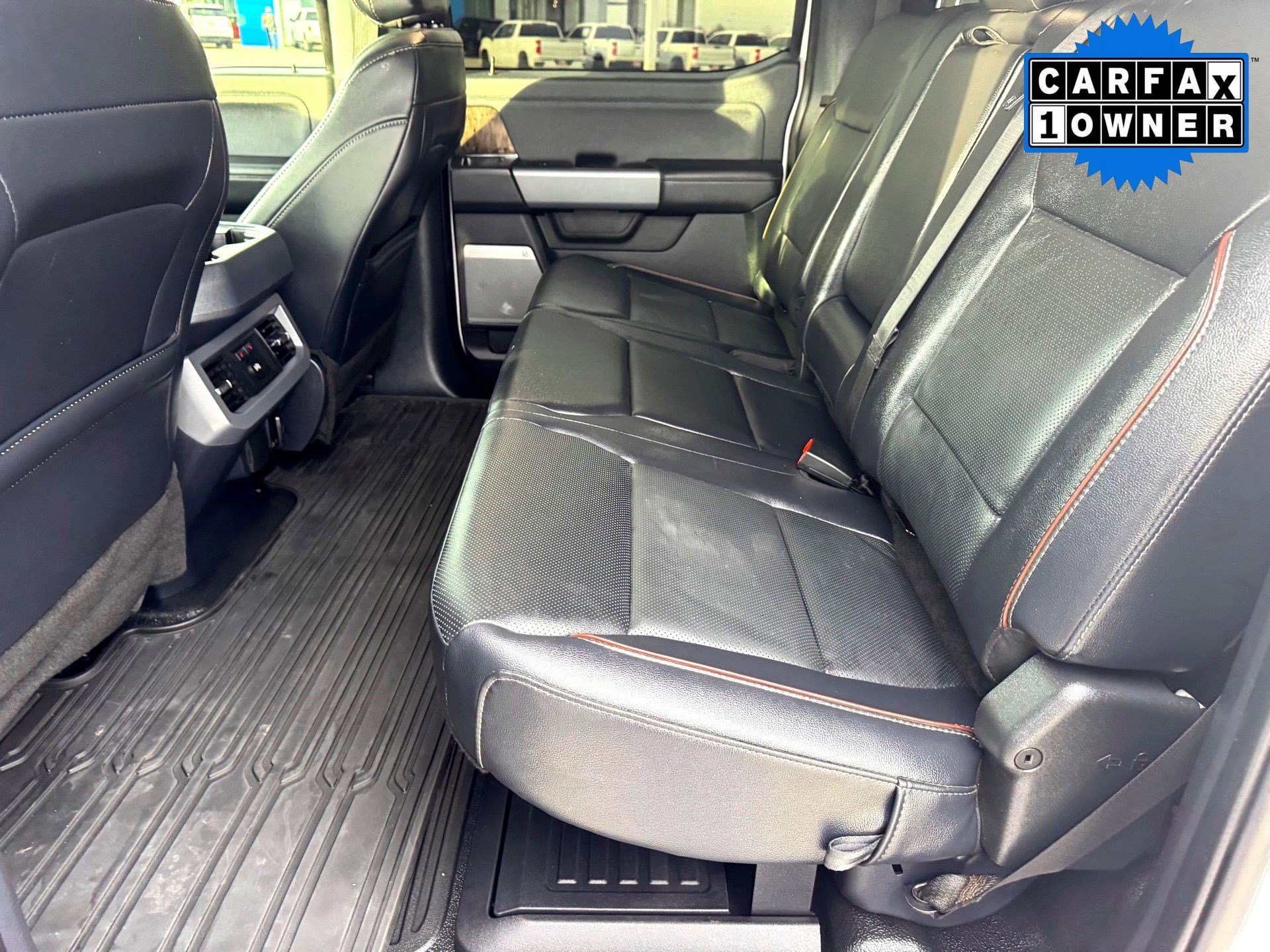 Used 2024 Ford F250 Lariat w/ FX4 Off-Road Package image 18