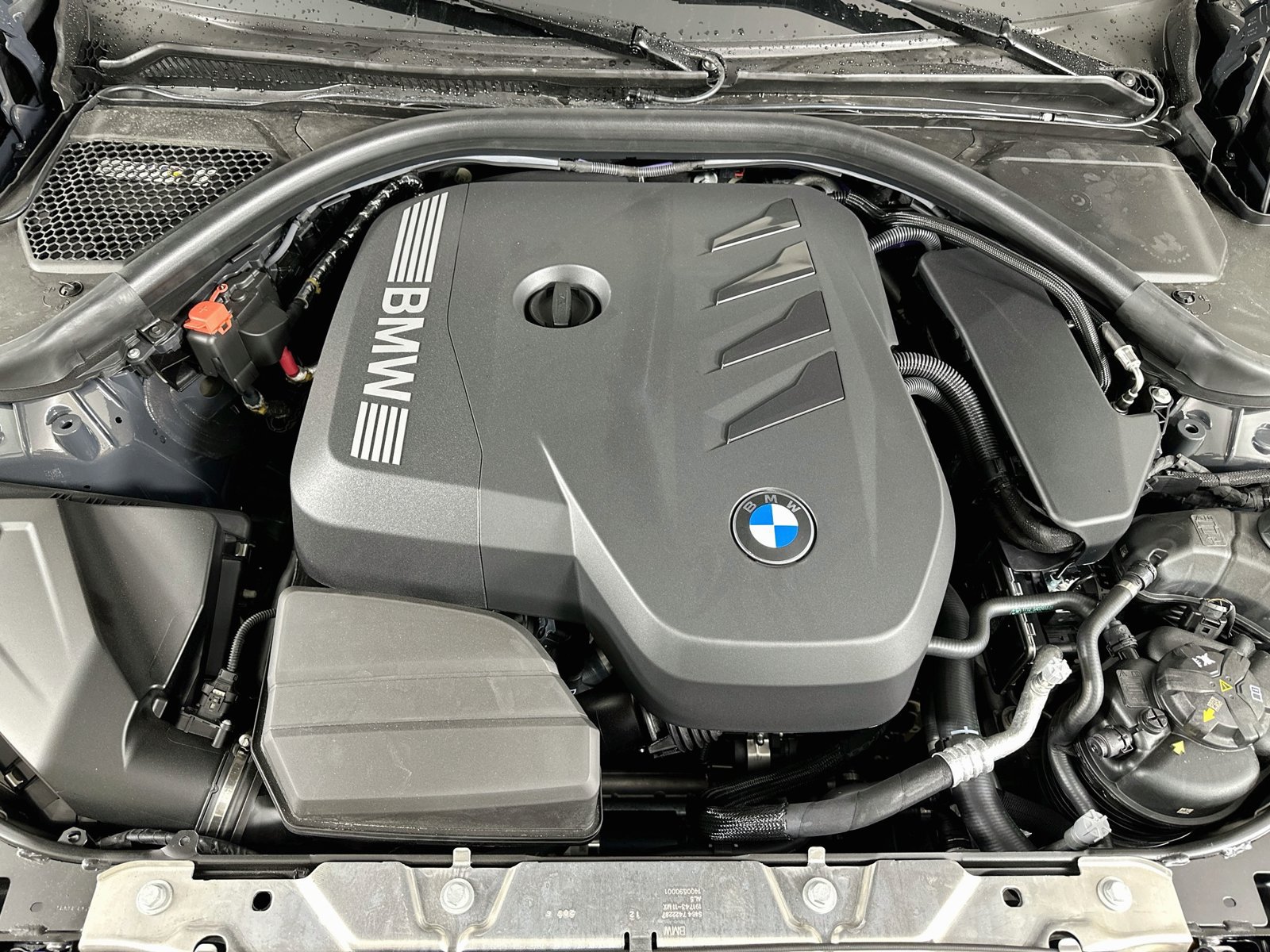 New 2026 BMW 330i xDrive Sedan w/ M Sport Package AWD/4WD image 13