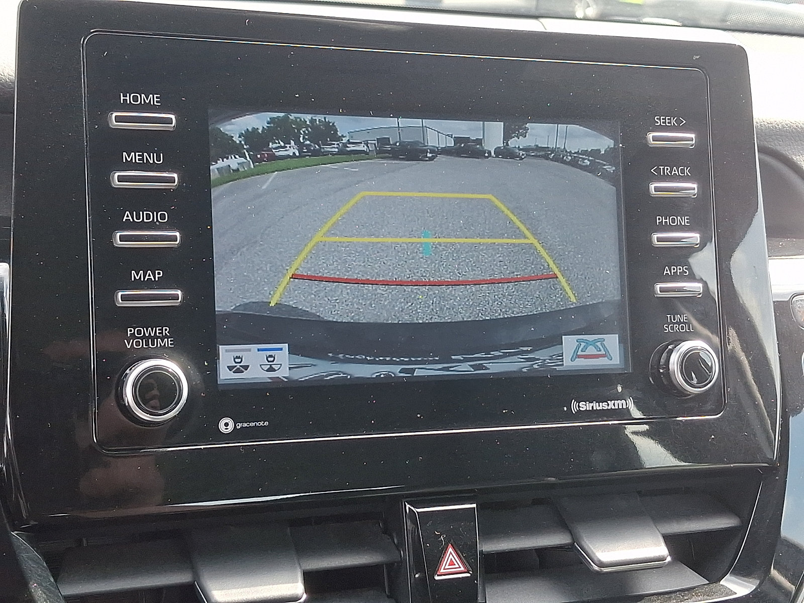 Used 2021 Toyota Camry SE w/ Convenience Package AWD/4WD image 18