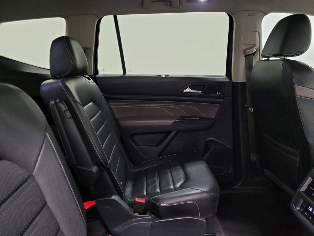 Used 2021 Volkswagen Atlas SEL Premium image 19