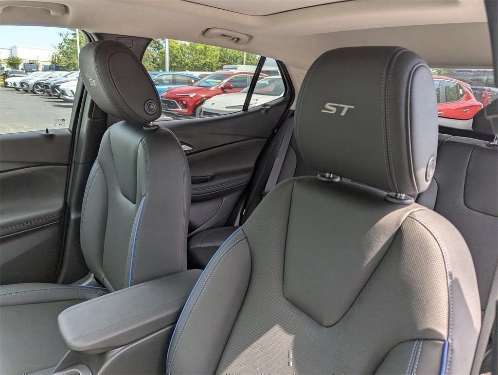 New 2026 Buick Encore GX Sport Touring w/ Comfort Package image 11