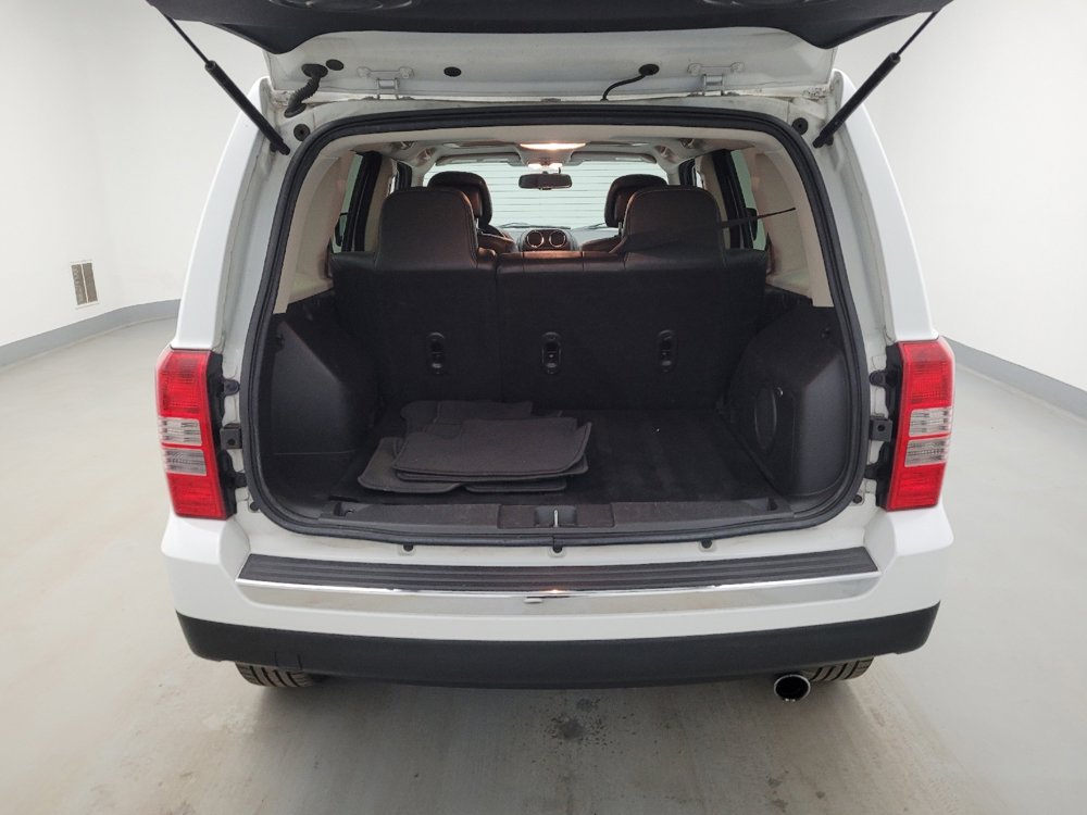 Used 2015 Jeep Patriot Limited w/ Sun/Sound Group image 29