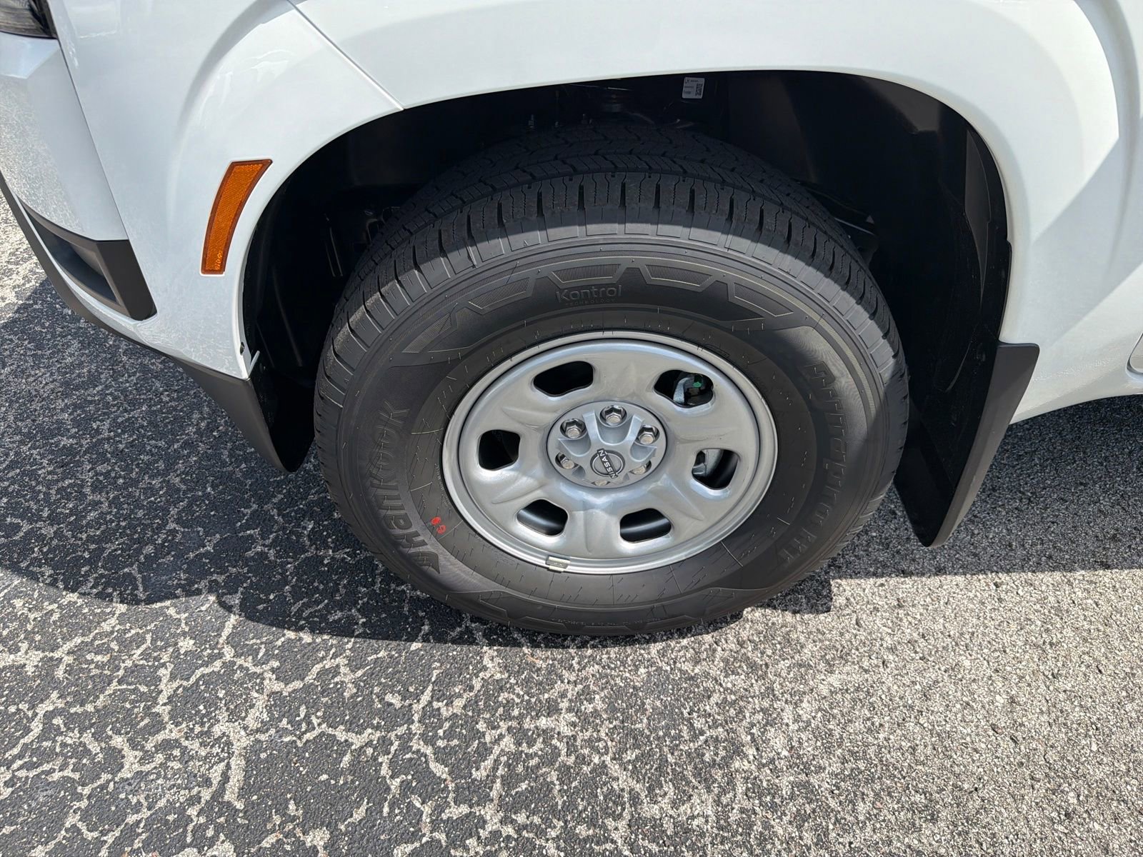 New 2026 Nissan Frontier S image 10