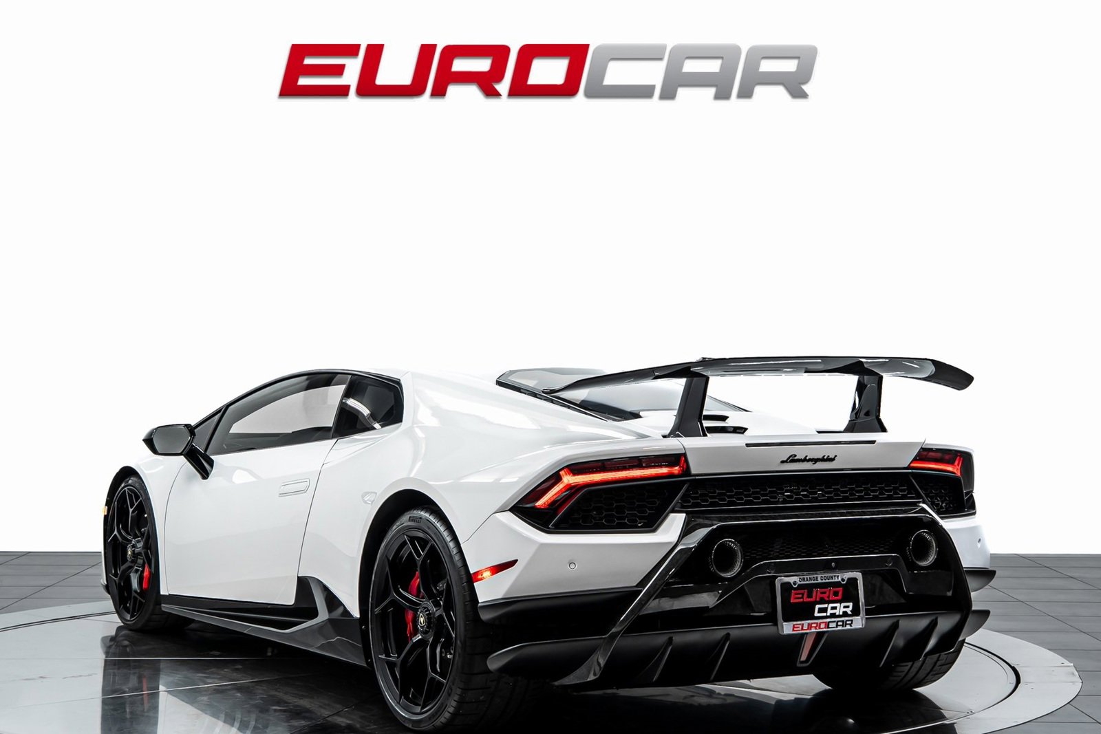 Used 2018 Lamborghini Huracan Performante image 3