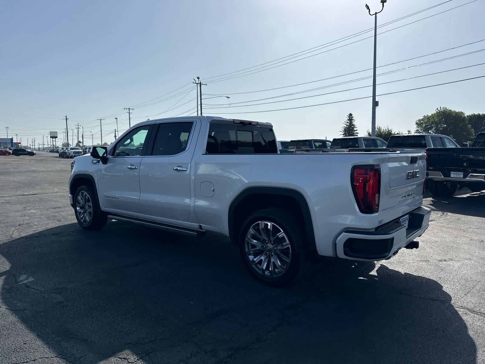 Certified 2025 GMC Sierra 1500 Denali w/ Denali Reserve Package AWD/4WD image 3