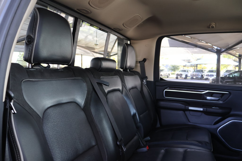 Used 2019 RAM 1500 Laramie AWD/4WD image 56