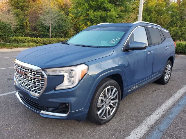 Used 2024 GMC Terrain Denali w/ Denali Premium Package image 2