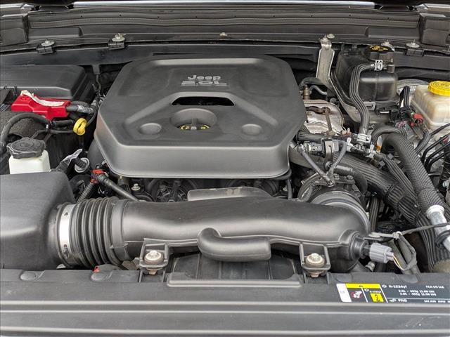 Used 2019 Jeep Wrangler Unlimited Sahara w/ Cold Weather Group image 22