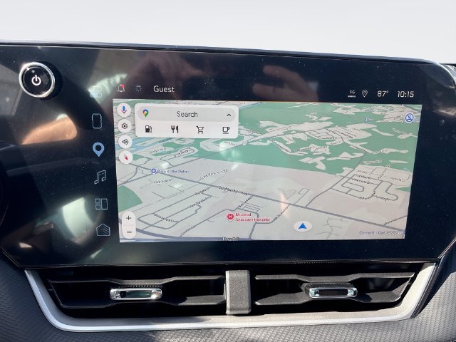 New 2027 Chevrolet Equinox LT w/ Convenience Package II FWD image 18