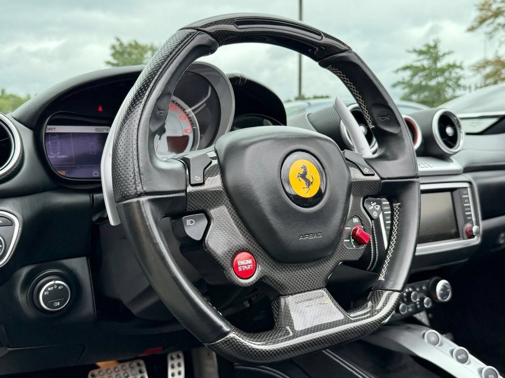 Used 2015 Ferrari California T RWD image 63
