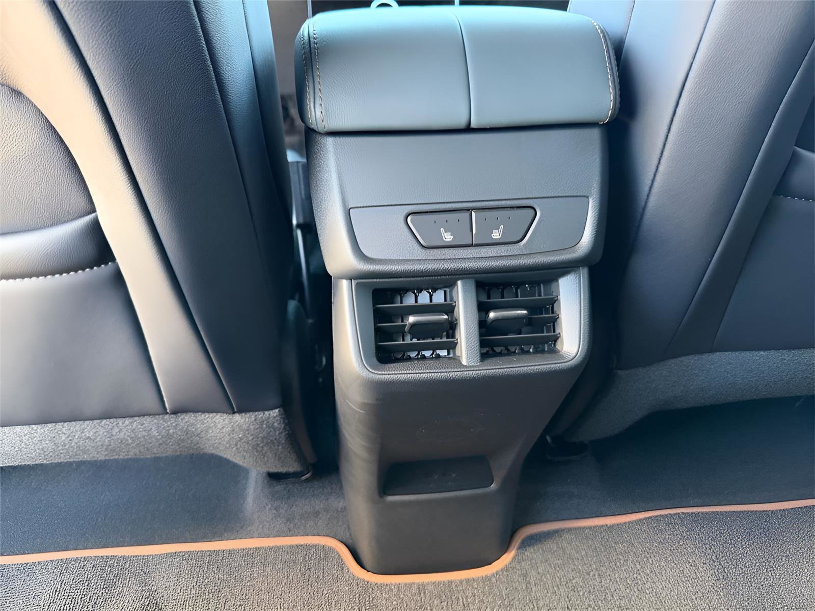 New 2026 GMC Terrain AT4 w/ Convenience Package III AWD/4WD image 26
