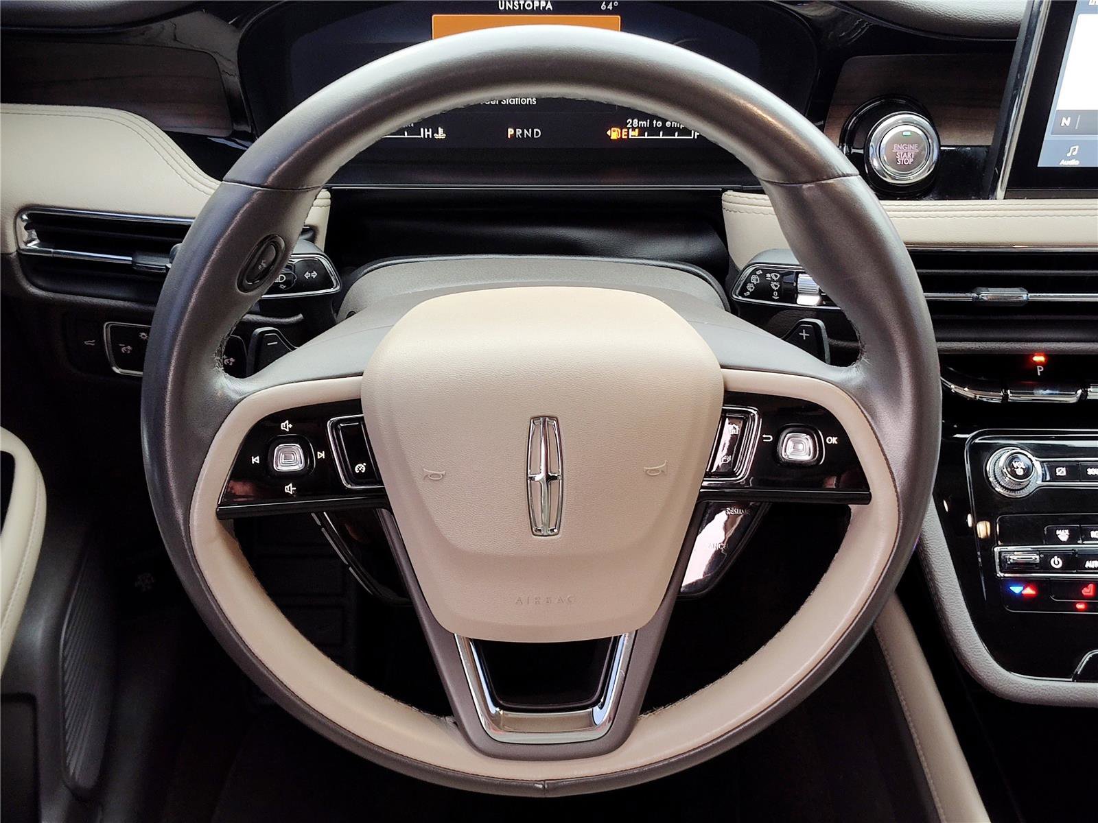 Used 2022 Lincoln Corsair Reserve image 18