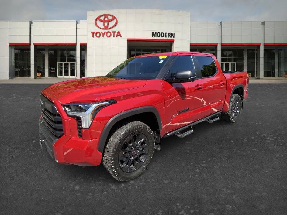 Used 2025 Toyota Tundra SR5 w/ SR5 Premium Package AWD/4WD image 9