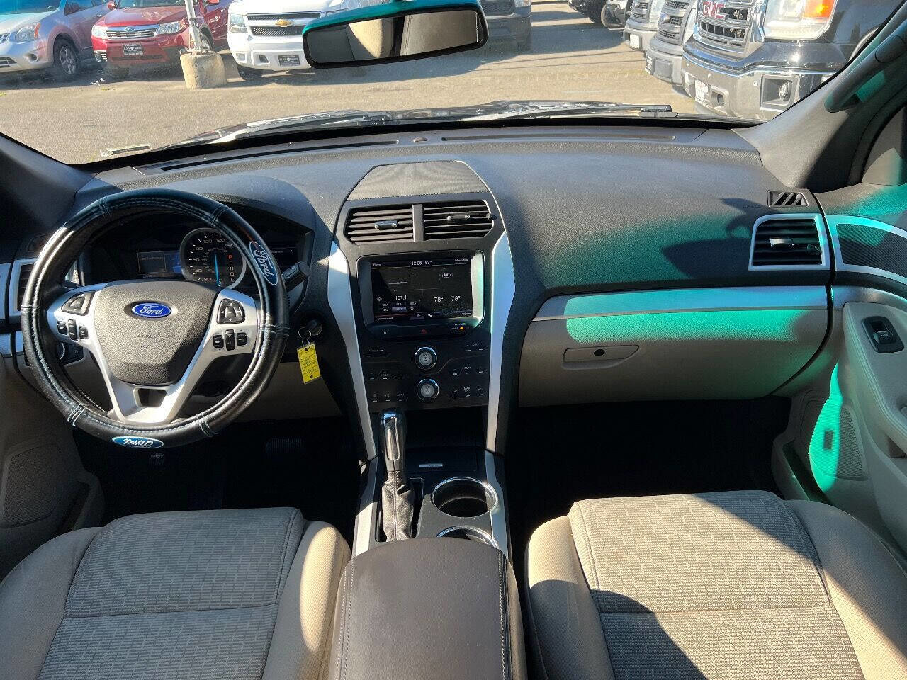 Used 2013 Ford Explorer XLT image 15