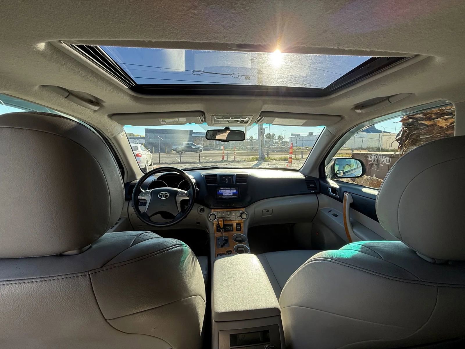 Used 2010 Toyota Highlander Limited image 14