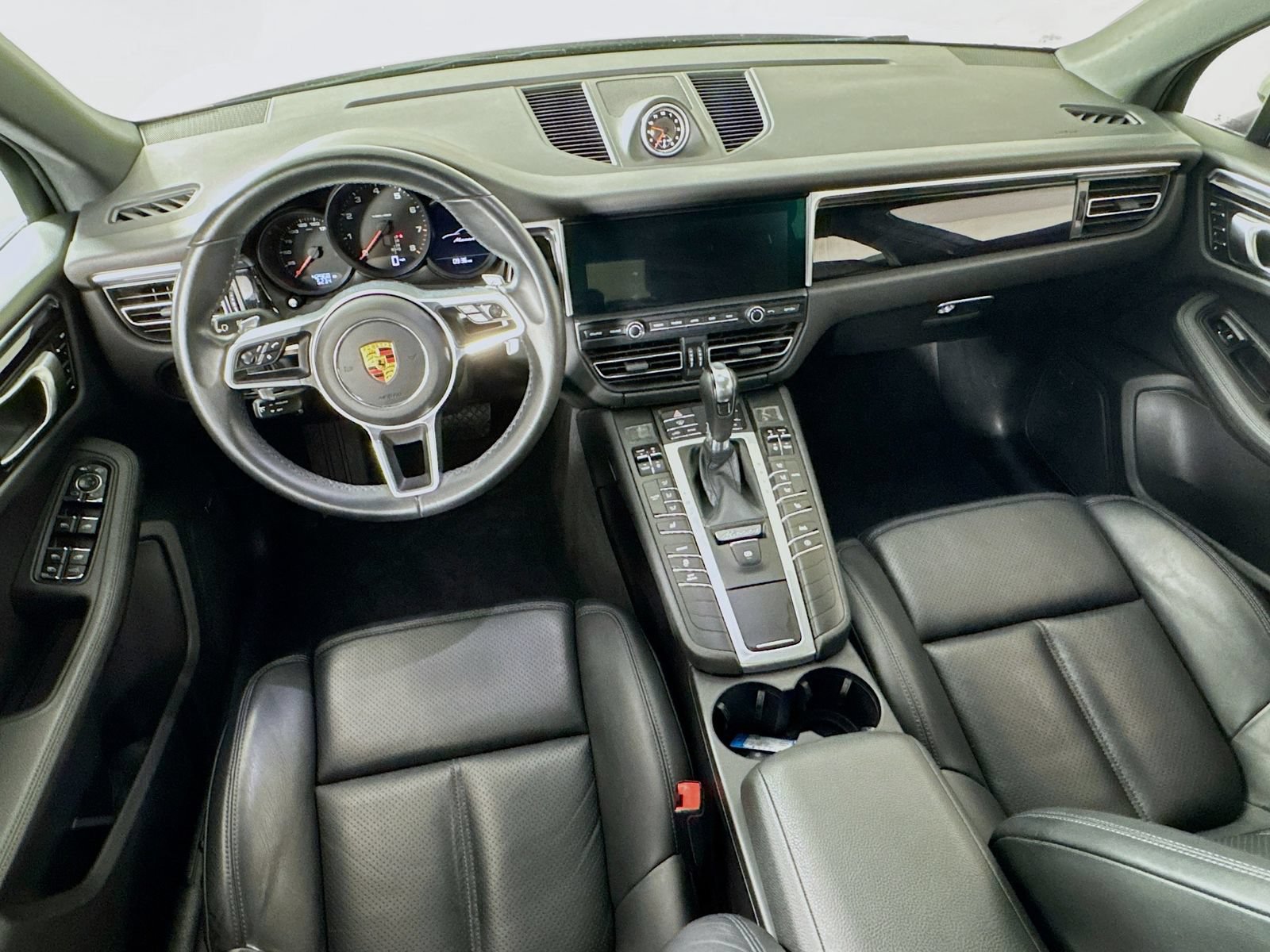 Used 2021 Porsche Macan AWD/4WD image 20