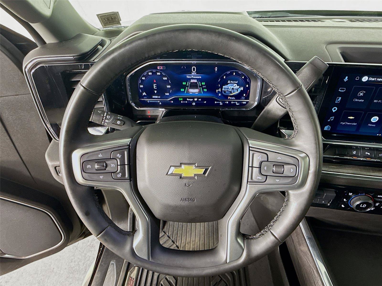 Used 2025 Chevrolet Silverado 2500 LTZ w/ LTZ Premium Package AWD/4WD image 13