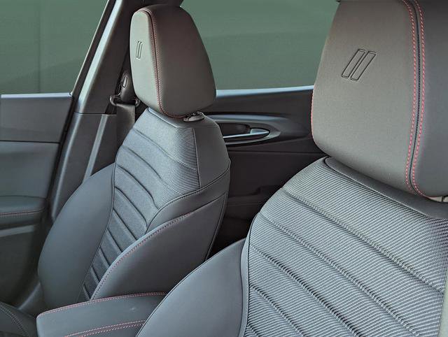 New 2023 Dodge Hornet GT w/ GT Blacktop Package image 15