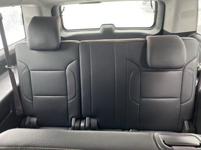 Used 2017 Chevrolet Suburban LT image 26