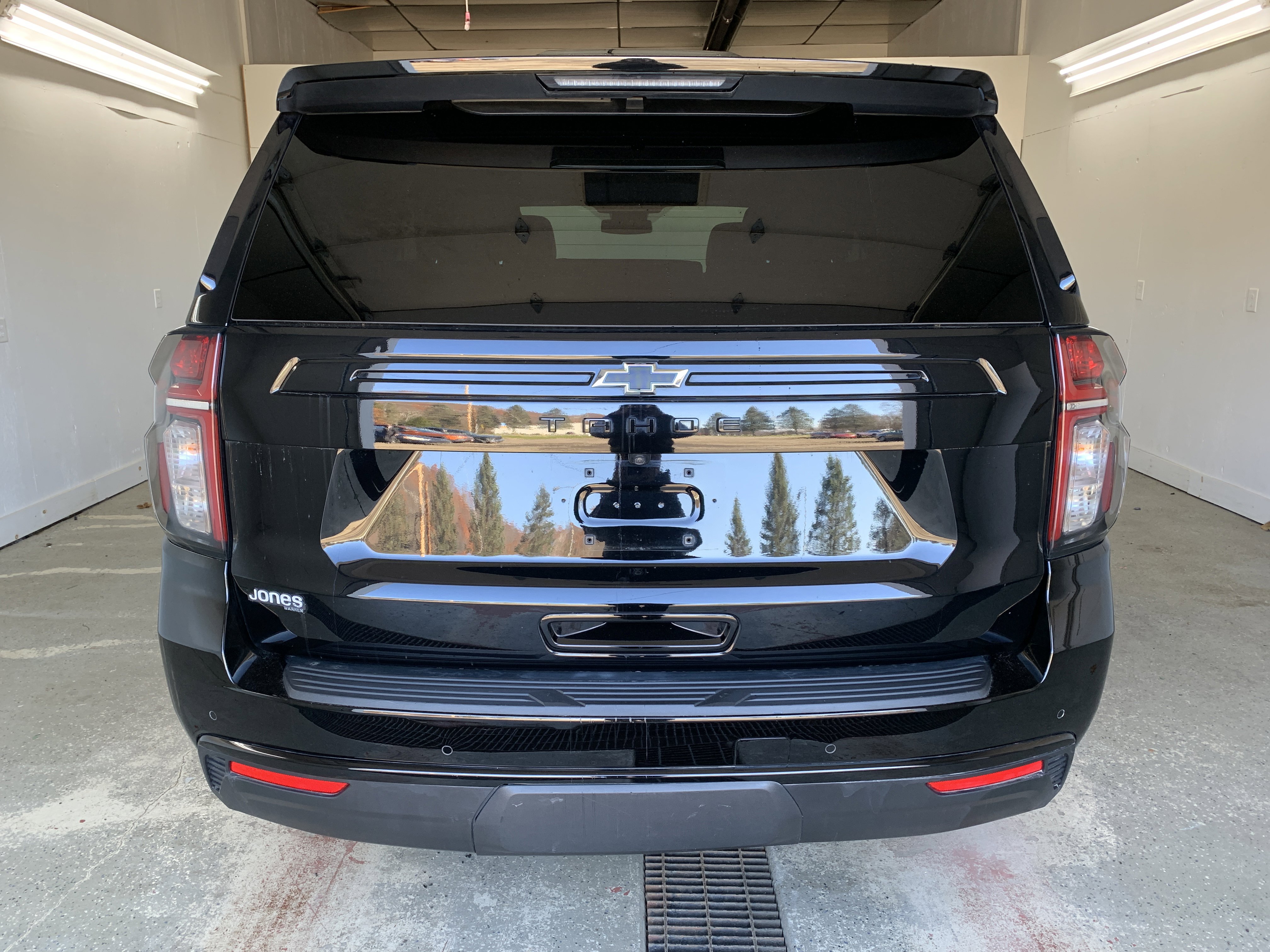 Used 2023 Chevrolet Tahoe Z71 image 5