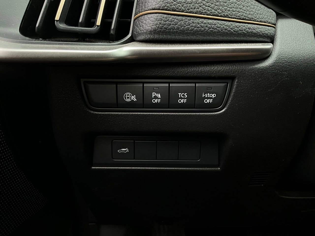 Used 2025 MAZDA CX-70 3.3 Turbo w/ Preferred Package image 23