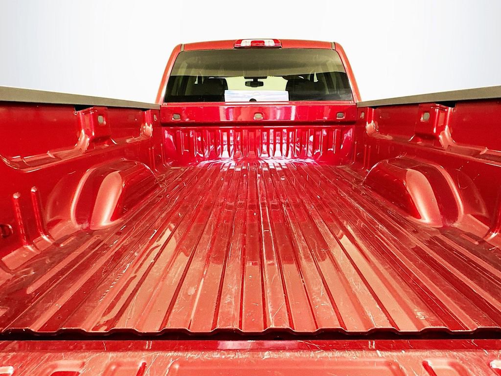 Used 2018 Chevrolet Silverado 1500 LT w/ All Star Edition image 31