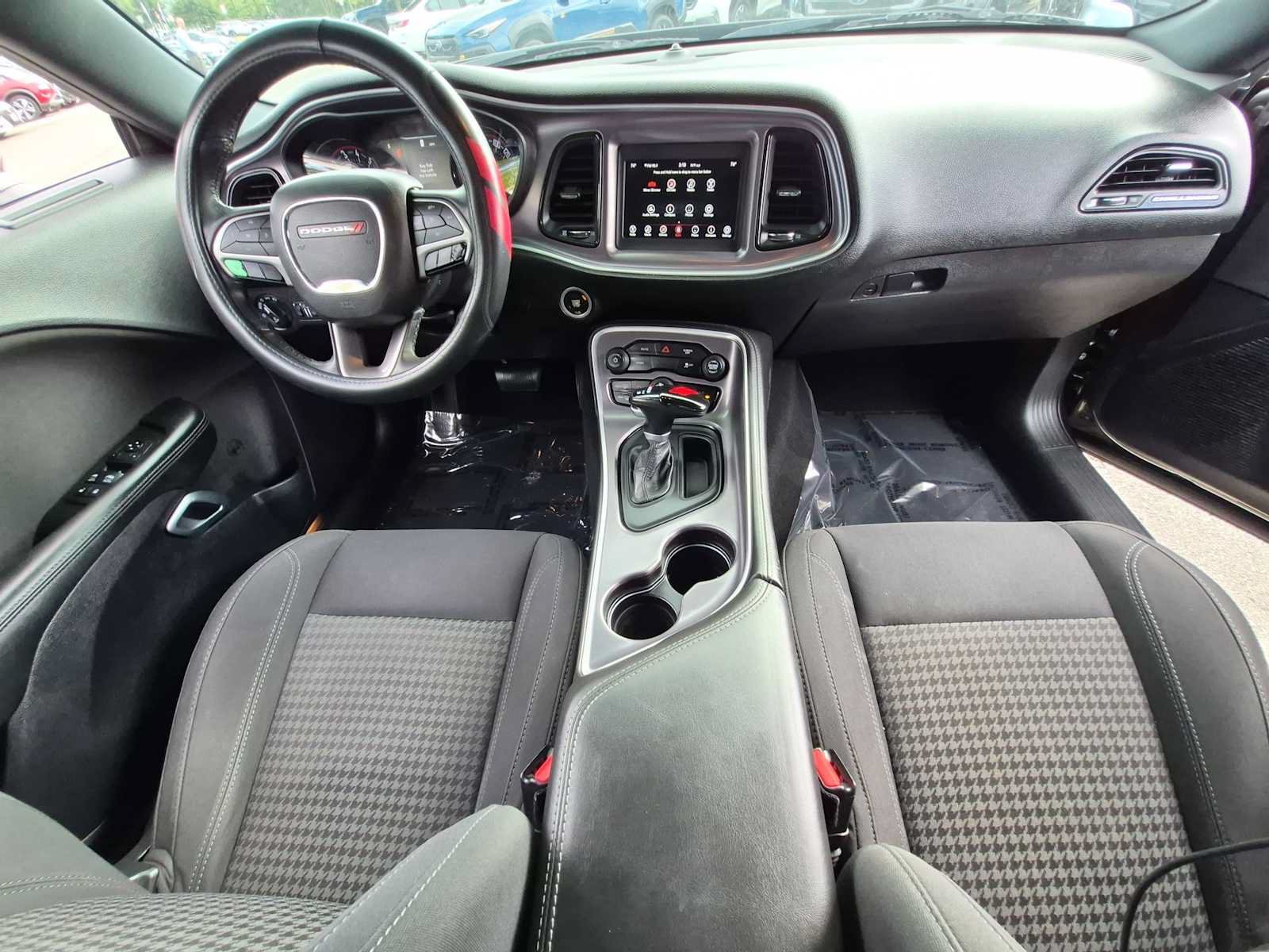 Used 2019 Dodge Challenger SXT w/ Blacktop Package AWD/4WD image 15