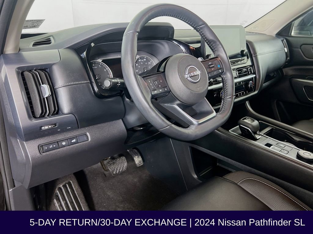 Used 2024 Nissan Pathfinder SL w/ SL Premium Package AWD/4WD image 11