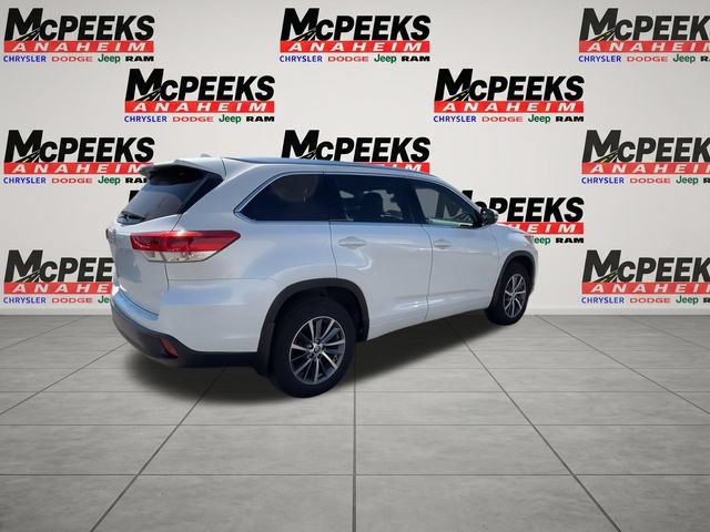 Used 2018 Toyota Highlander XLE FWD image 8