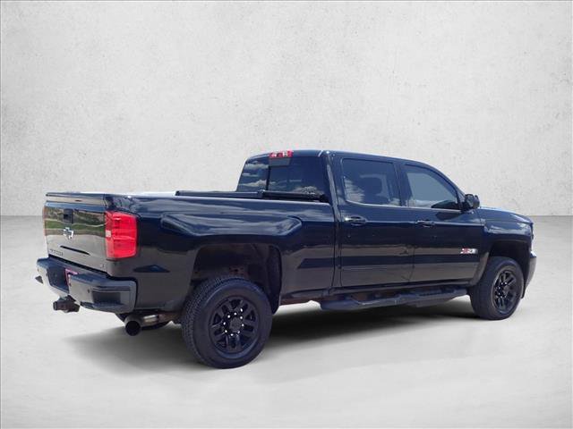 Used 2019 Chevrolet Silverado 2500 LT w/ Midnight Edition AWD/4WD image 4