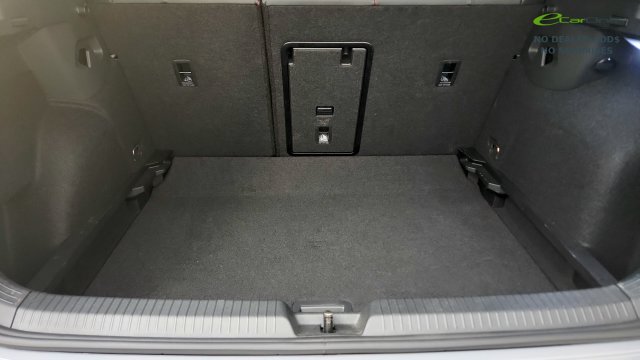 Used 2025 Volkswagen GTI SE FWD image 30