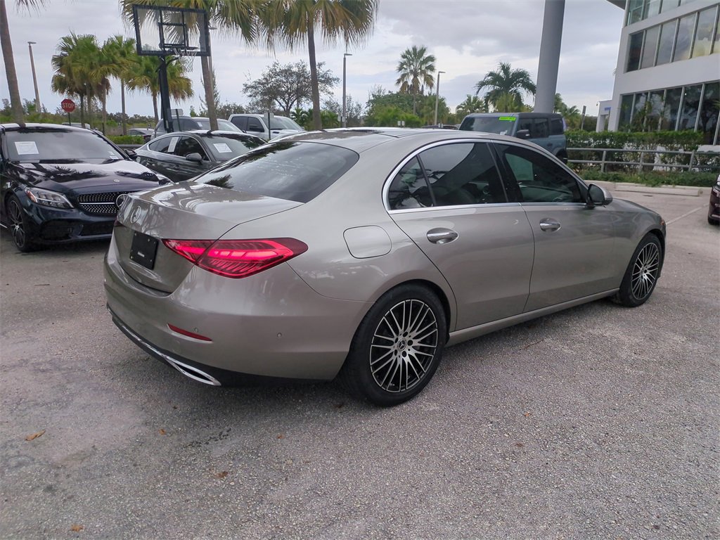 Used 2022 Mercedes-Benz C 300 Sedan image 5