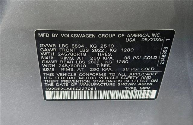 Certified 2025 Volkswagen Atlas Cross Sport SE FWD image 23