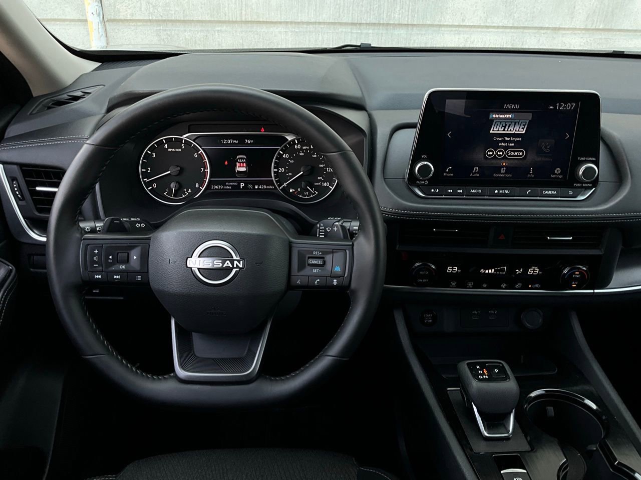 Used 2025 Nissan Rogue SV image 14