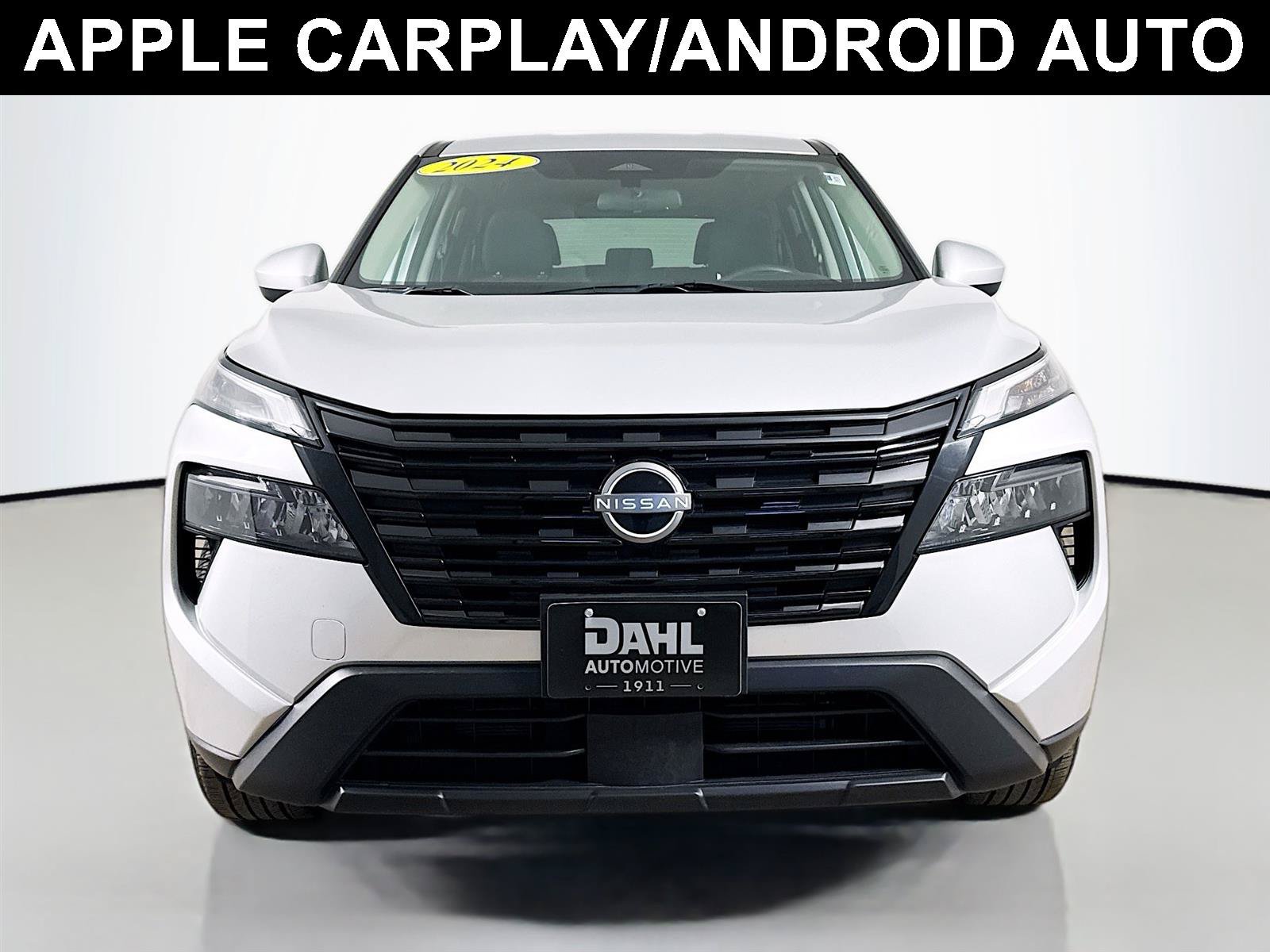 Used 2024 Nissan Rogue SV AWD/4WD image 3