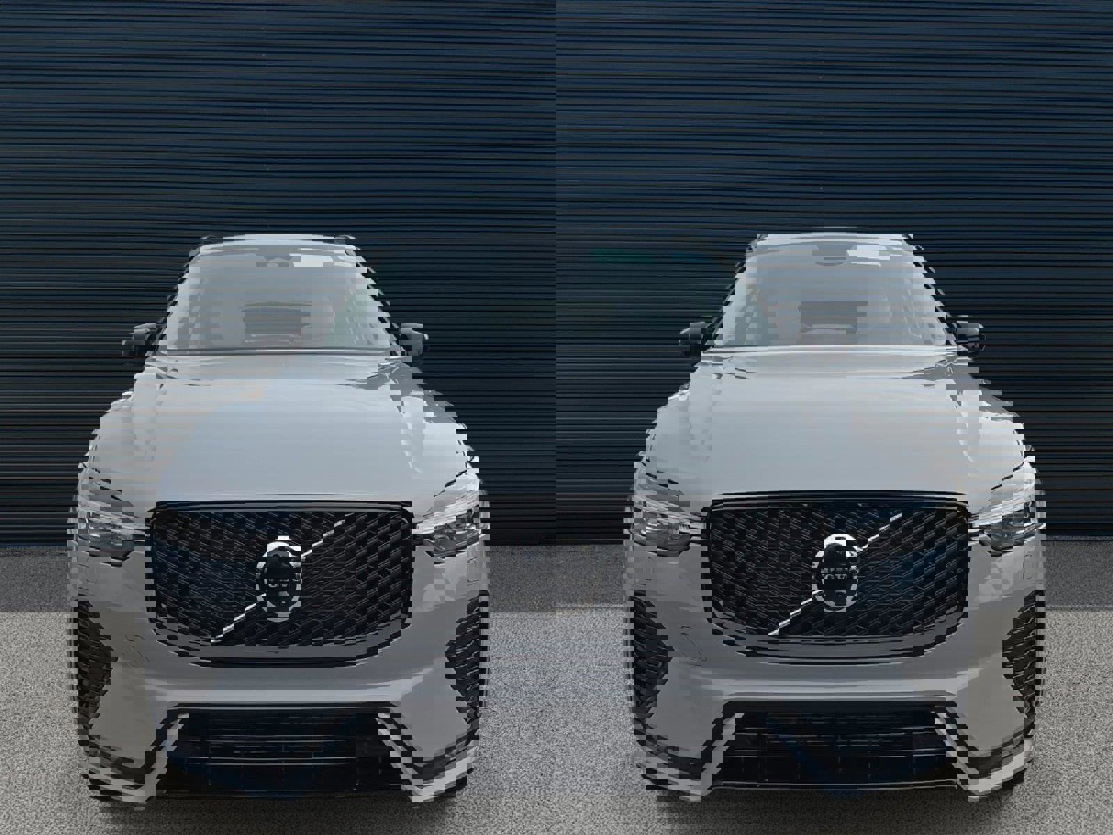 New 2026 Volvo XC60 B5 Ultra w/ Protection Package Premier image 2