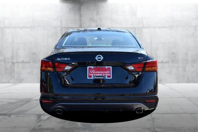 Used 2020 Nissan Altima 2.5 SR w/ Premium Package FWD image 6