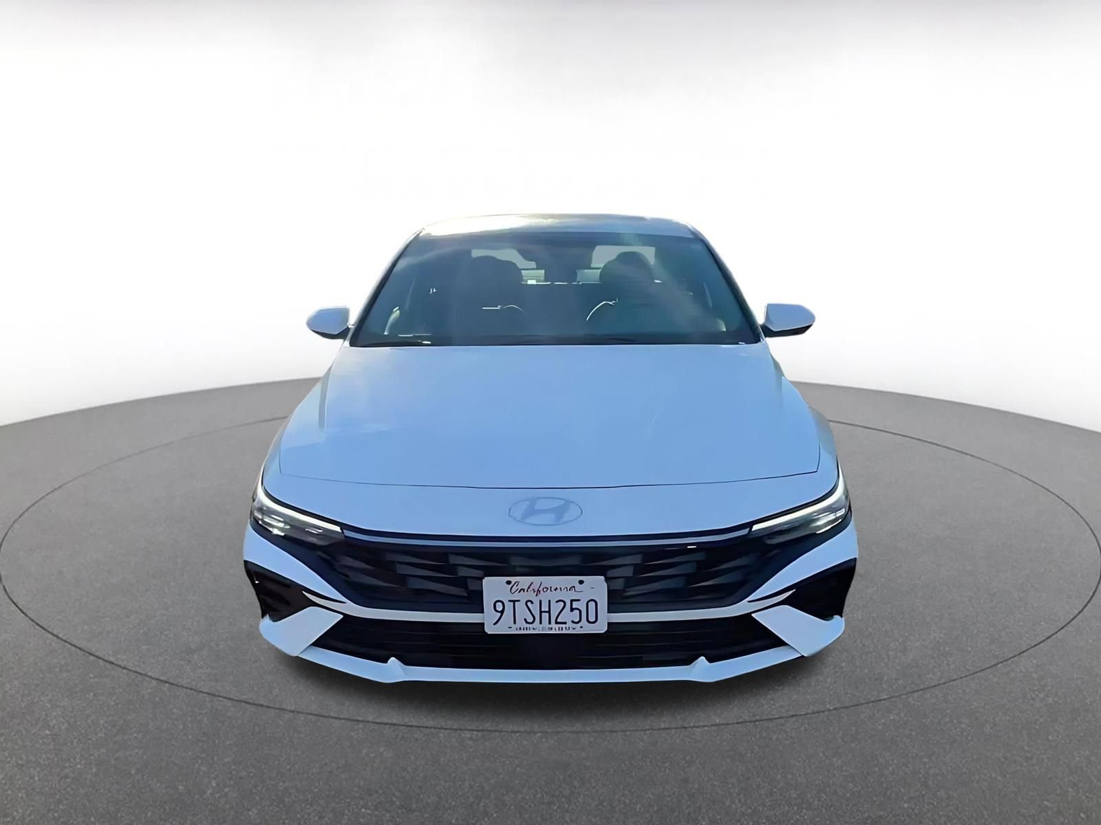 Used 2025 Hyundai Elantra SEL FWD image 4
