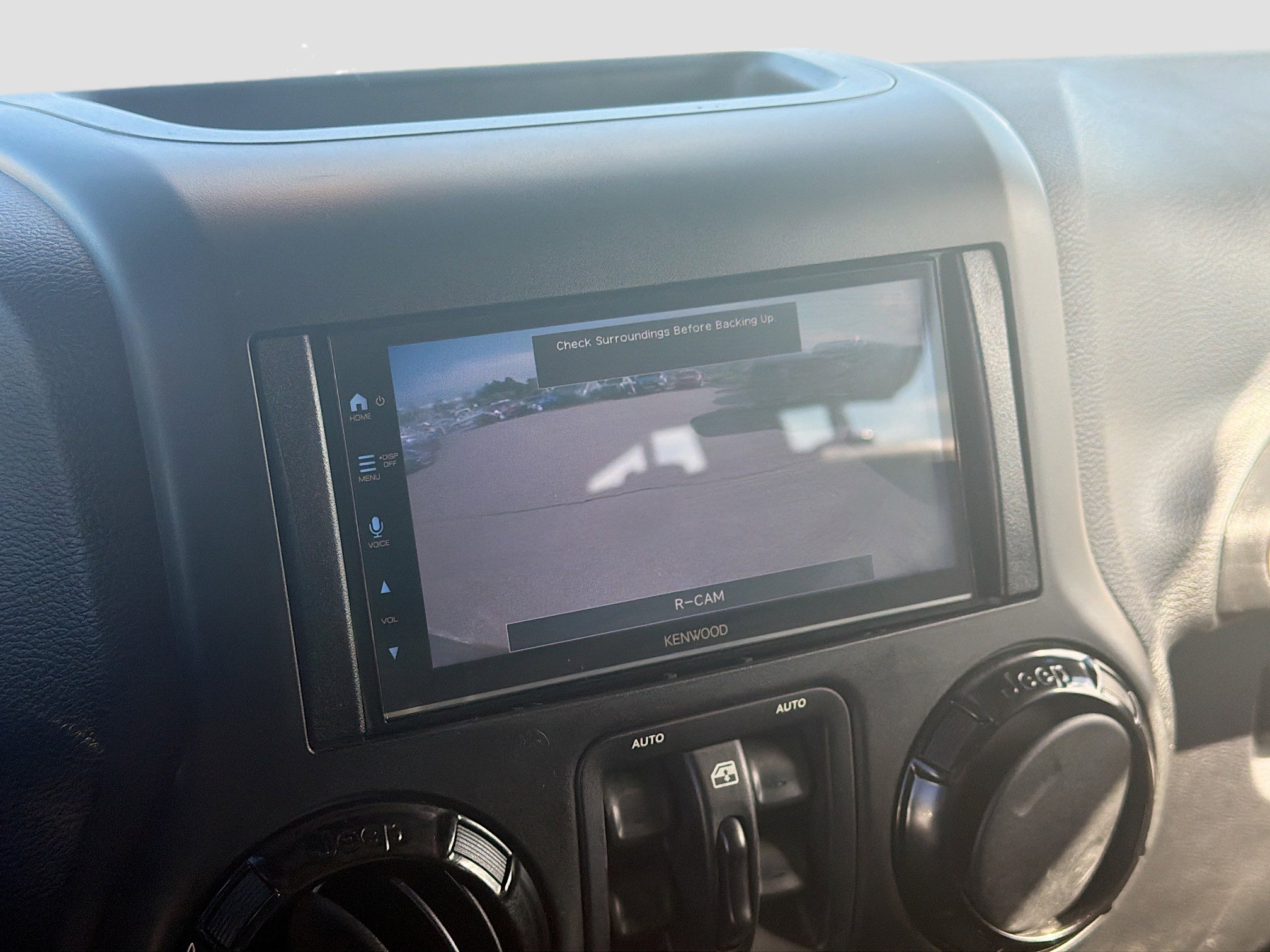 Used 2014 Jeep Wrangler Unlimited Sahara AWD/4WD image 19