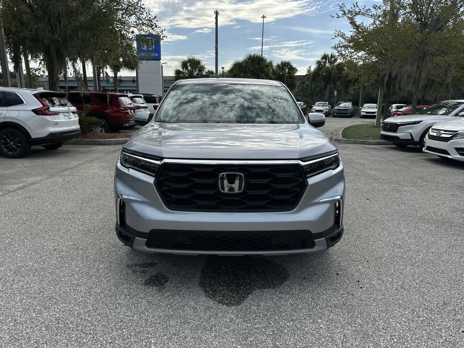 Used 2025 Honda Pilot EX-L image 8