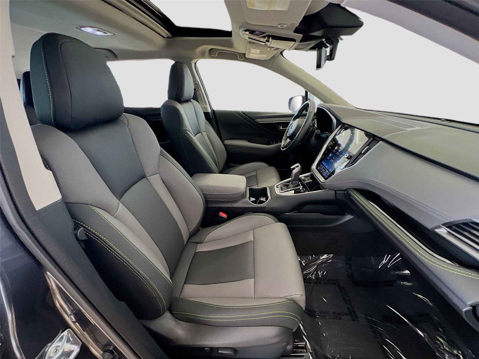 Certified 2025 Subaru Outback Onyx Edition XT image 30