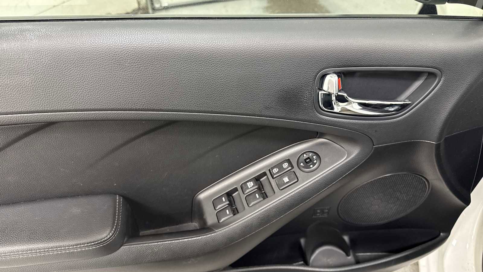 Used 2016 Kia Forte LX image 15