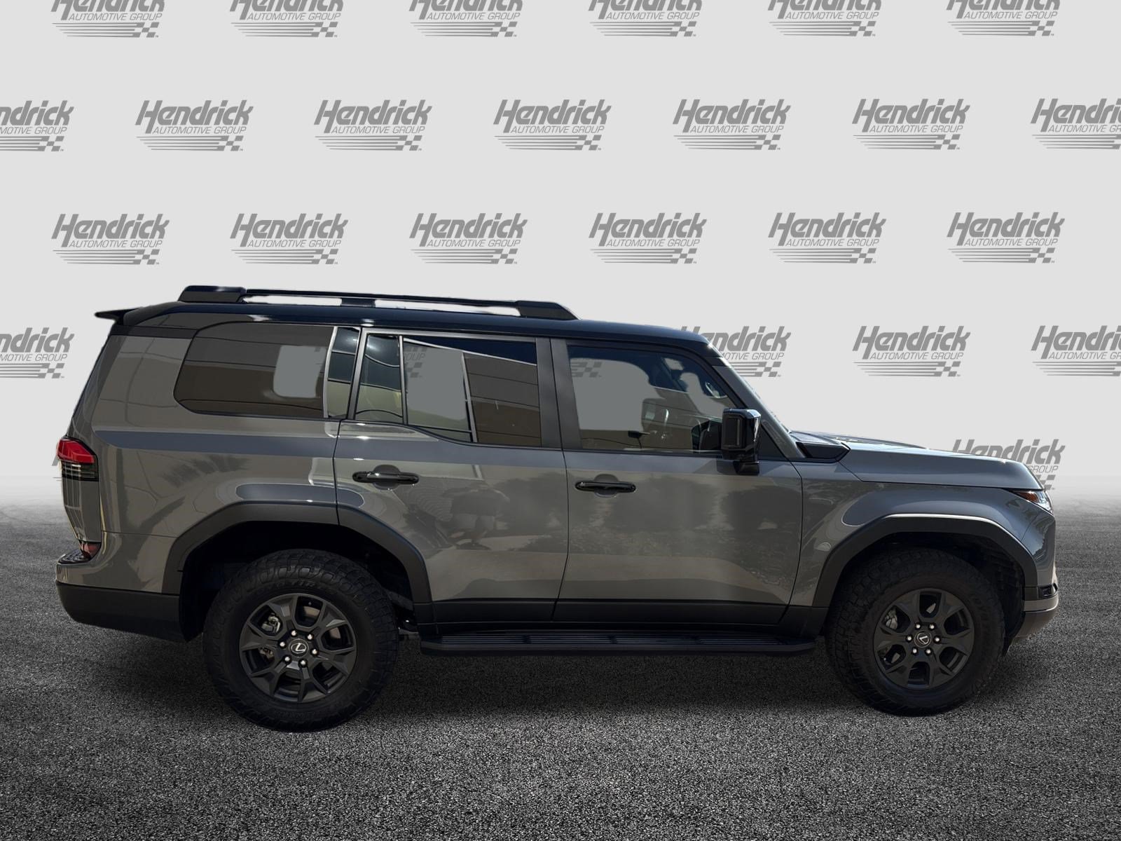 Used 2024 Lexus GX 550 AWD/4WD image 11