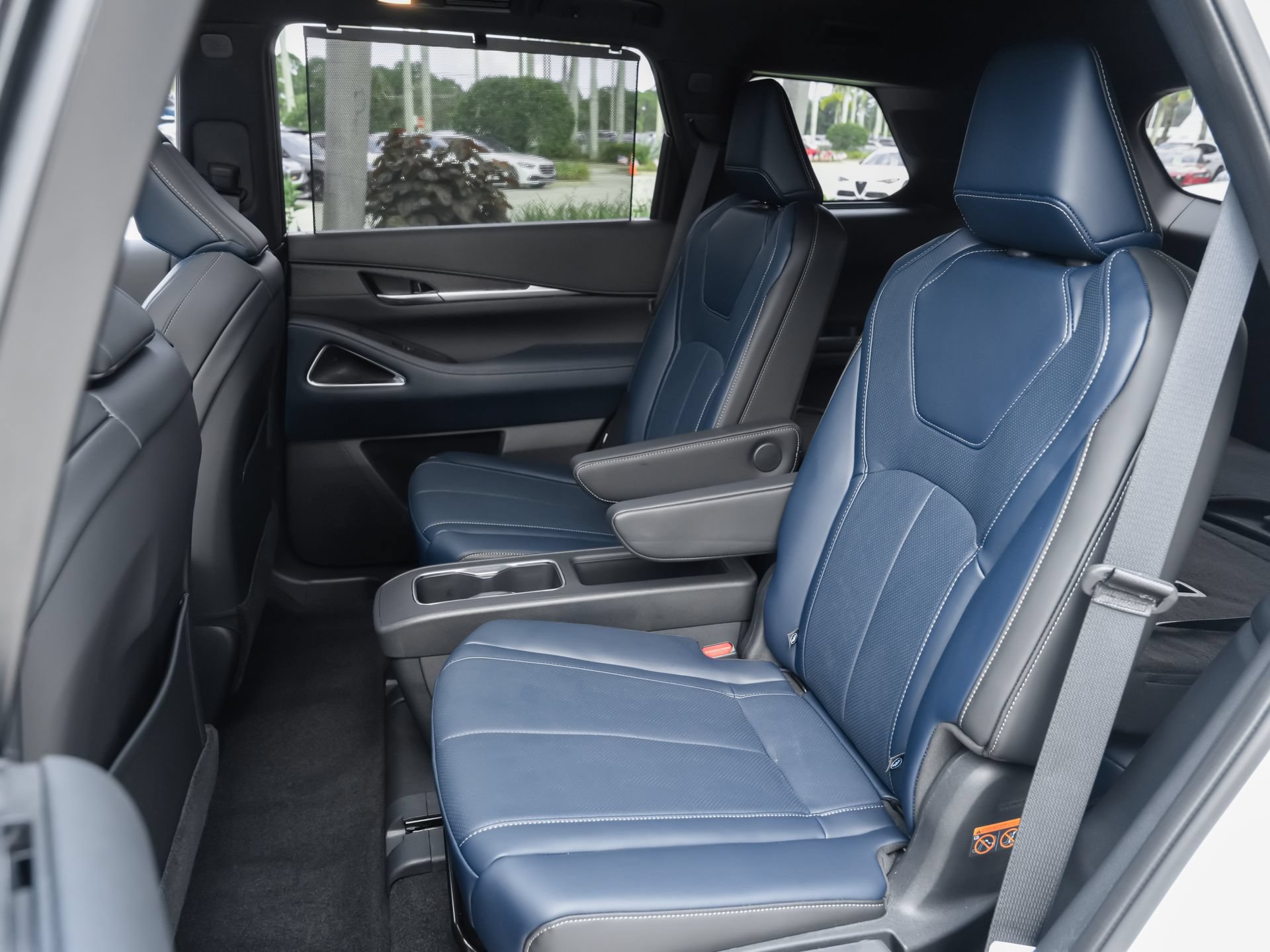 Certified 2026 INFINITI QX60 Sport w/ Dark Cargo Package AWD/4WD image 33