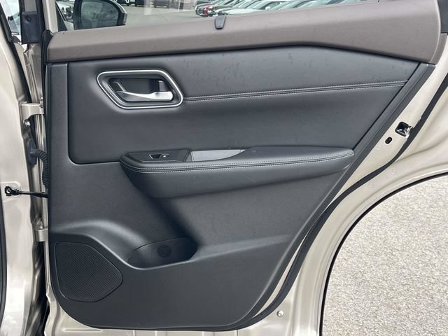 Used 2021 Nissan Rogue SL w/ Premium Package FWD image 24