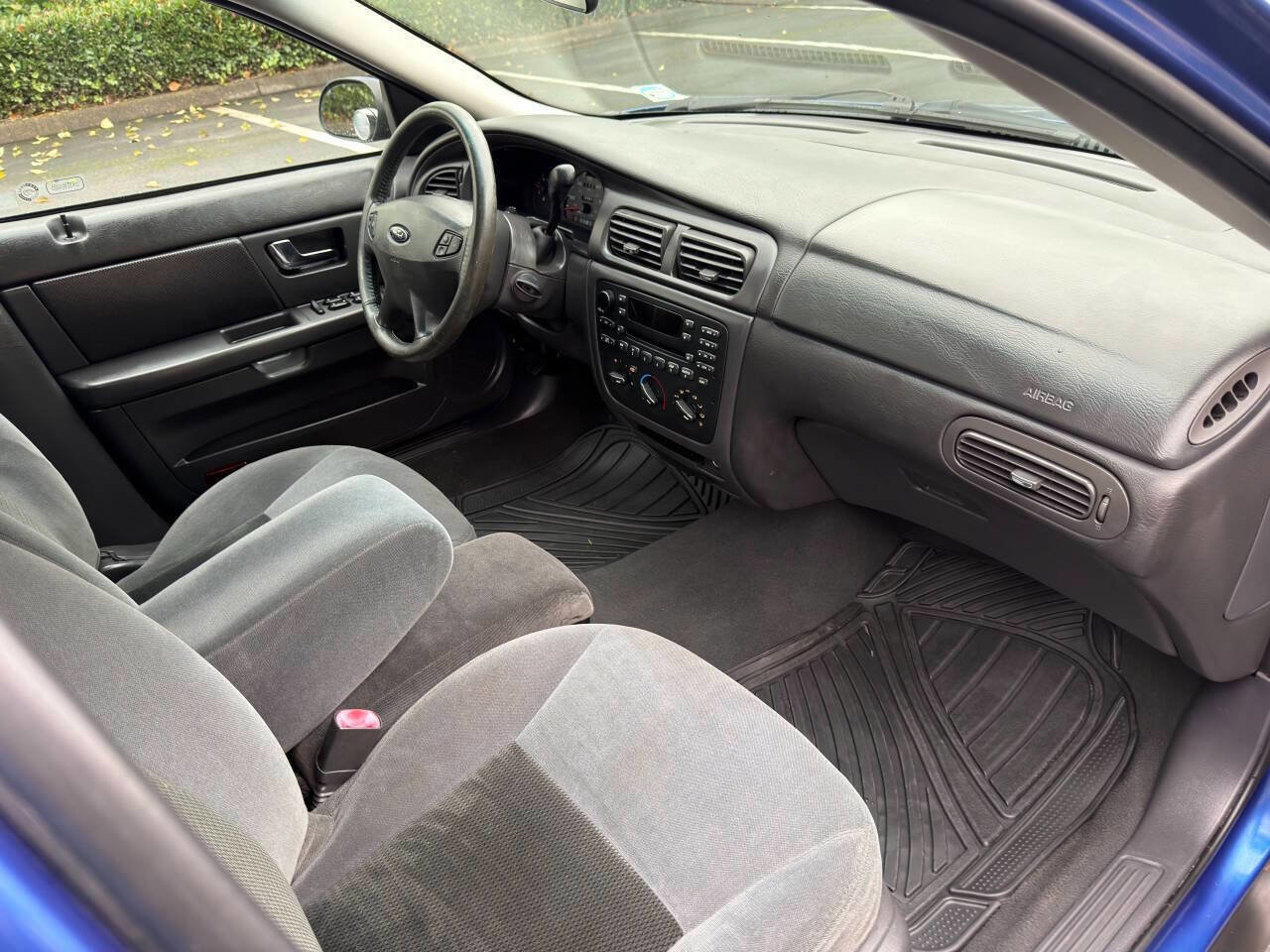 Used 2003 Ford Taurus SE image 13